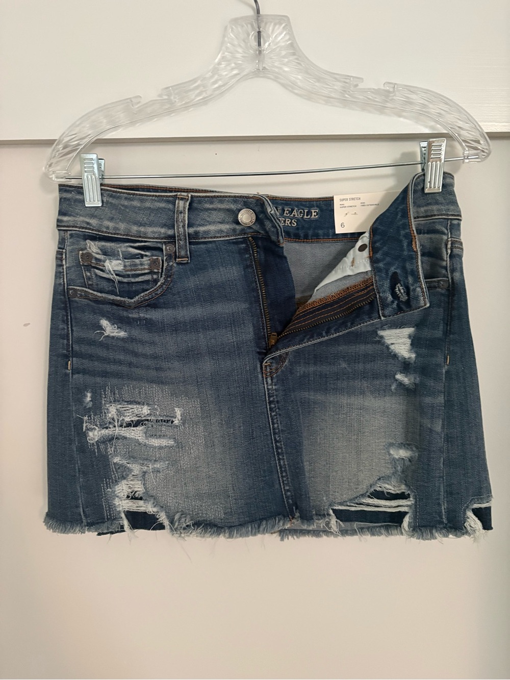NWT American Eagle Outfitters Distressed Blue Denim Mini Skirt size 6